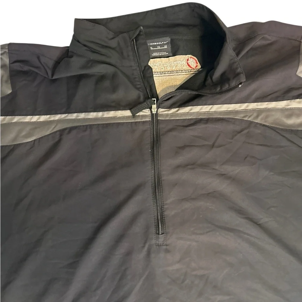 Nike Golf Men’s XL Black short sleeve 1/4 zip windbreaker pullover jacket